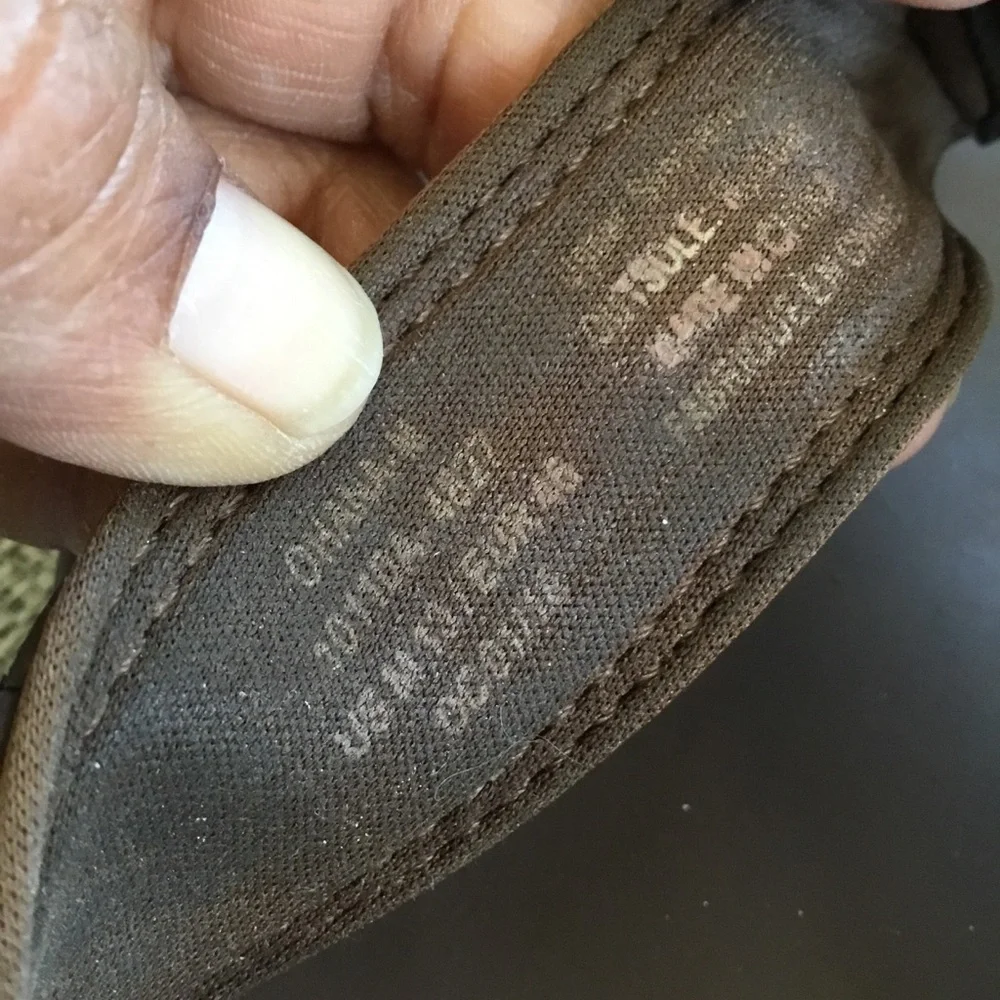 OluKai Men's Dark Brown Leather Flip-Flops